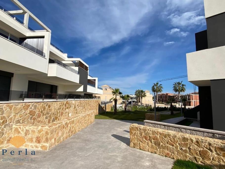 Beautiful New South Facing Bungalow With Large Terrace Dehesa de Campoamor  Exteriör bild