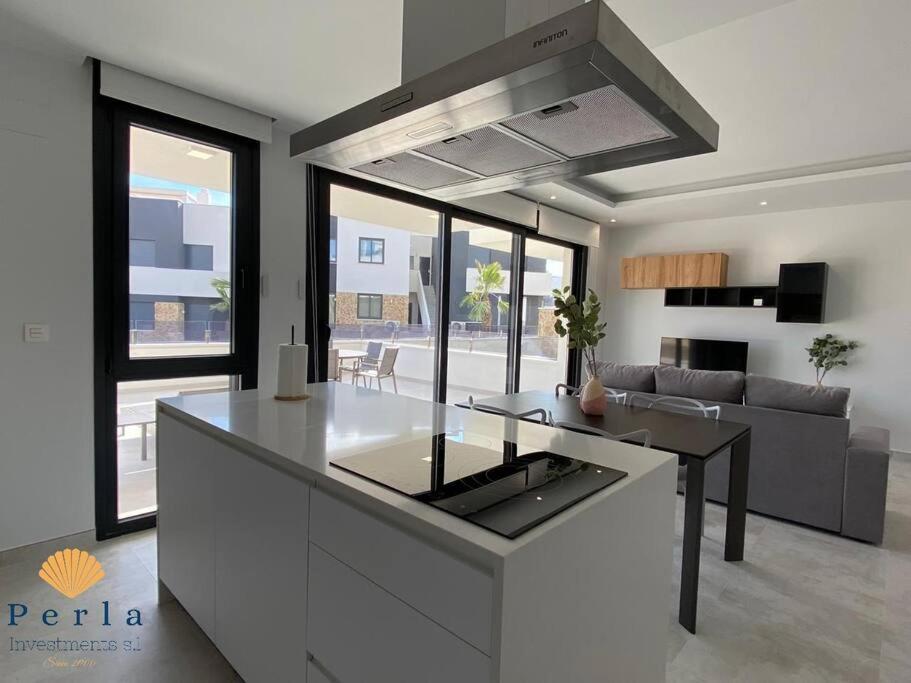 Beautiful New South Facing Bungalow With Large Terrace Dehesa de Campoamor  Exteriör bild