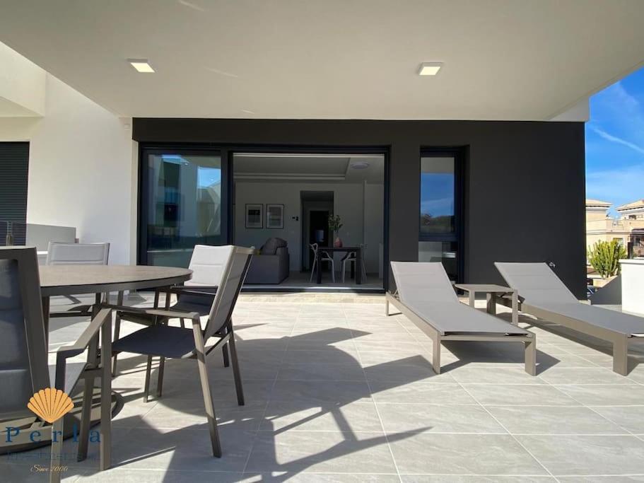 Beautiful New South Facing Bungalow With Large Terrace Dehesa de Campoamor  Exteriör bild